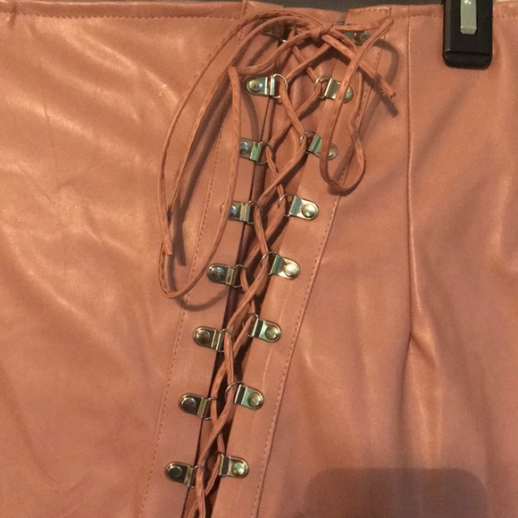 JCL Missguided Pink Leather Mini Skirt - Picture 2 of 4